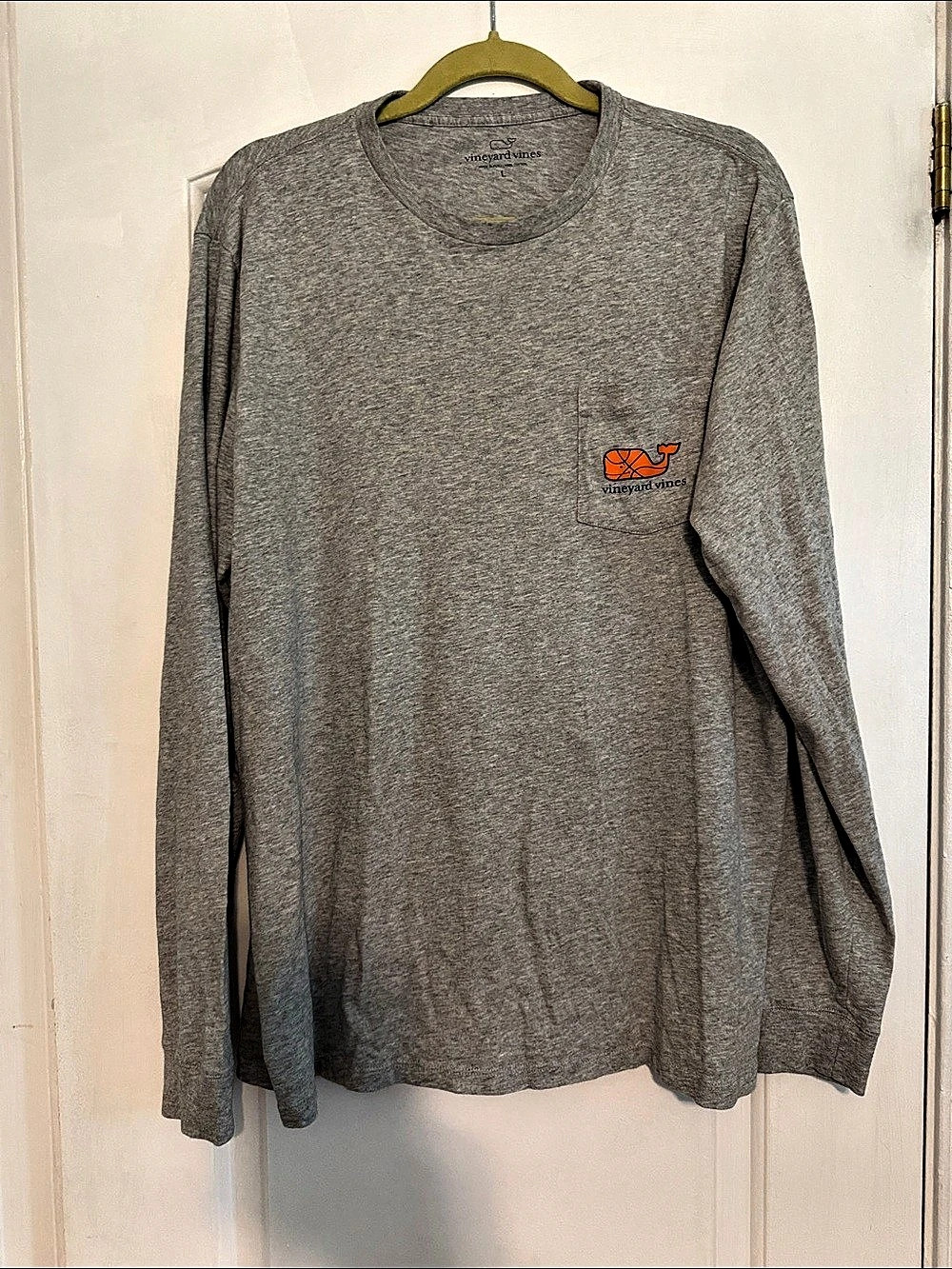 Vineyard Vines Varsity Basketball Whale Long-Sleeve Tee Men's Large